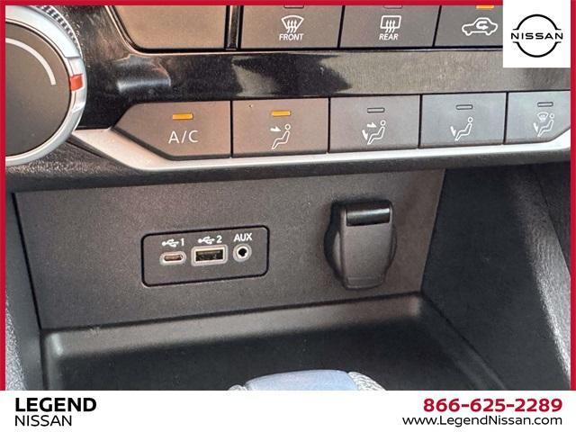 Photo of 2022 Black Nissan Sentra