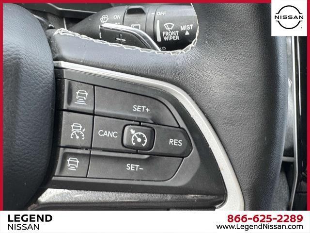 Photo of 2021 Diamond Black Jeep Grand Cherokee L