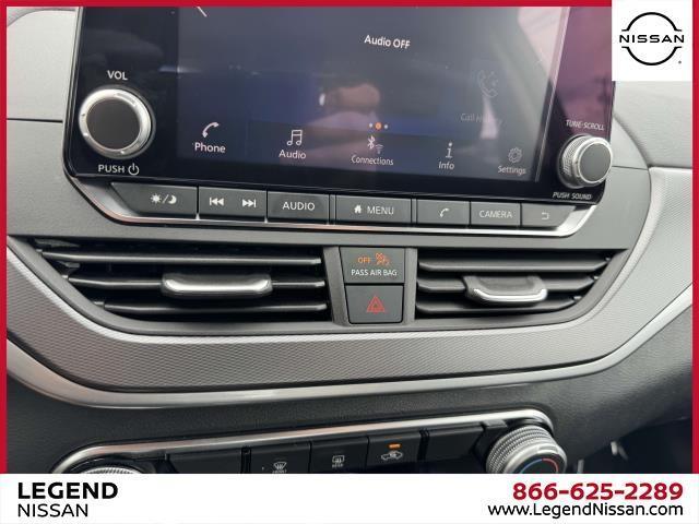 Photo of 2023 Scarlet Ember Nissan Altima