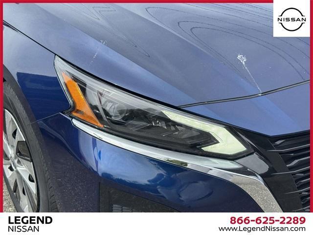 Photo of 2023 Deep Blue Pearl Nissan Altima