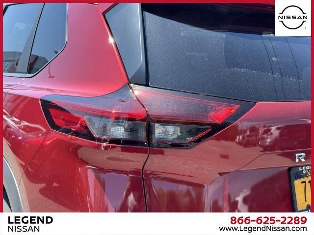 Photo of 2022 Scarlet Ember Nissan Rogue