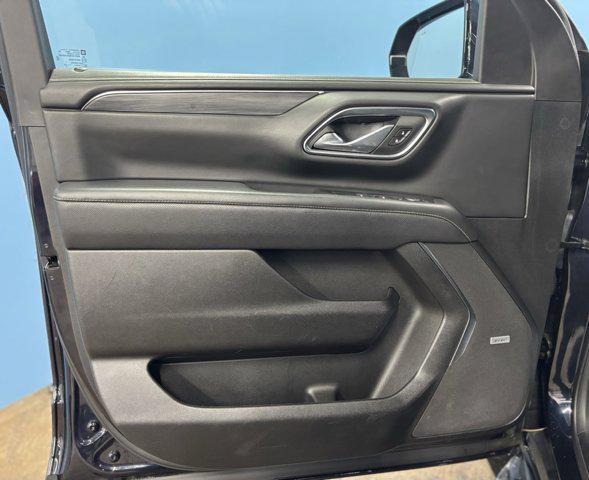 Photo of 2023 Midnight Blue Metallic GMC Yukon