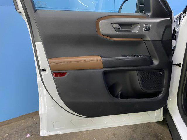 Photo of 2025 Oxford White Ford Bronco Sport