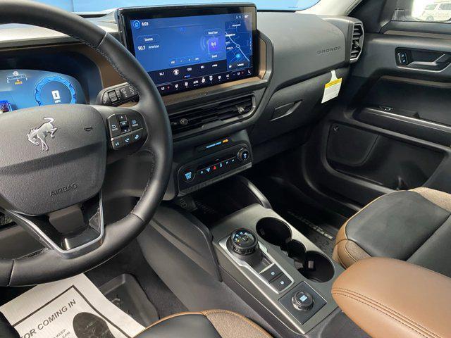 Photo of 2025 Oxford White Ford Bronco Sport