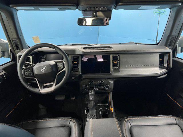 Photo of 2024 Eruption Green Metallic Ford Bronco