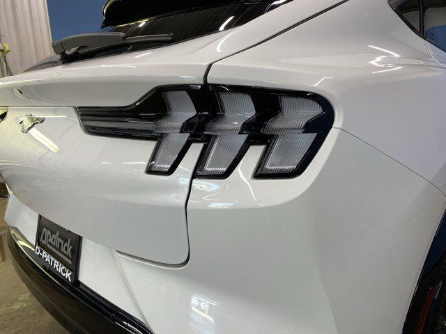 Photo of 2025 Star White Metallic Tri-Coat Ford Mustang Mach-E