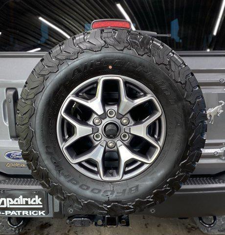 Photo of 2023 Carbonized Gray Metallic Ford Bronco