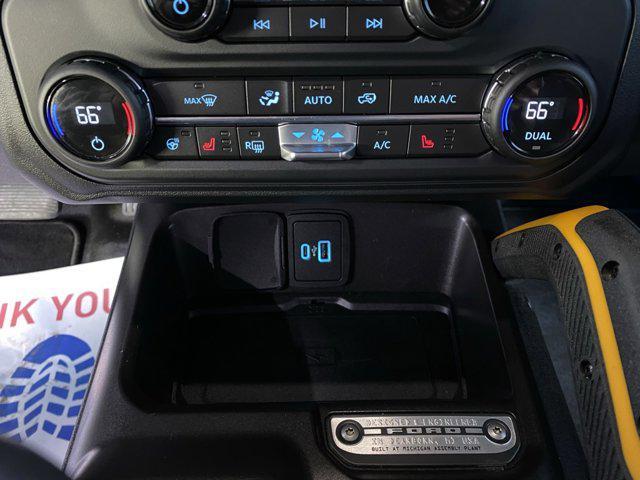 Photo of 2023 Carbonized Gray Metallic Ford Bronco
