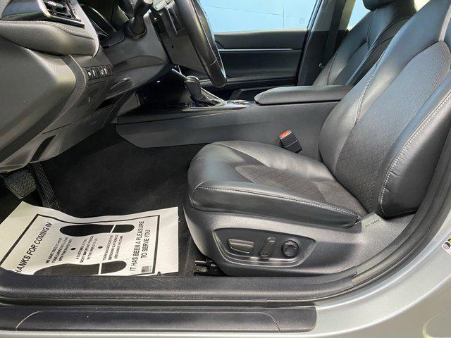 Photo of 2023 Silver Toyota Camry