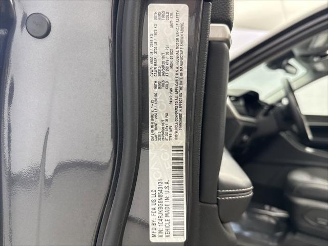 Photo of 2022 Baltic Gray Metallic Clearcoat Jeep Grand Cherokee L