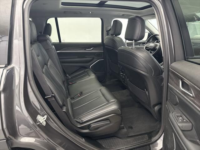 Photo of 2022 Baltic Gray Metallic Clearcoat Jeep Grand Cherokee L