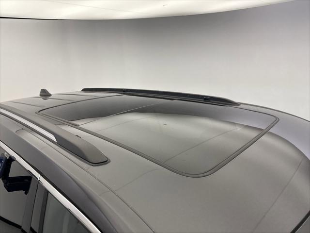 Photo of 2022 Baltic Gray Metallic Clearcoat Jeep Grand Cherokee L