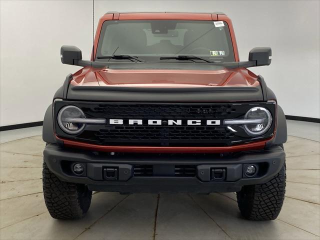 Photo of 2023 HOT PEPPER RED MET TINT CC Ford Bronco