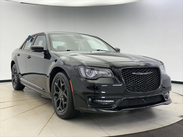 Photo of 2023 Gloss Black Chrysler 300