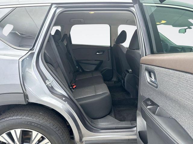 Photo of 2023 Gun Metallic Nissan Rogue