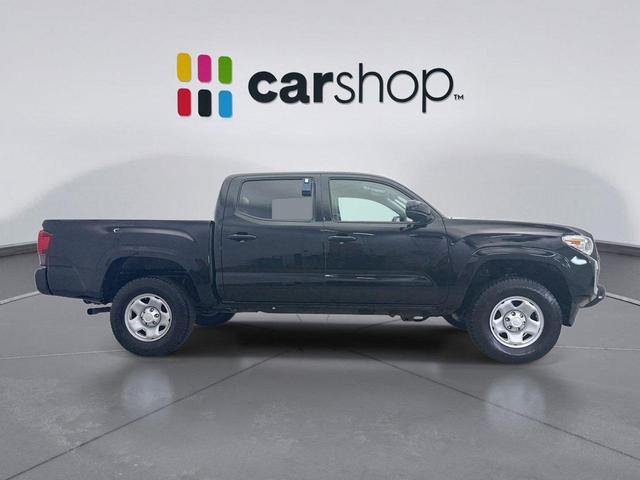Photo of 2022 Midnight Black Metallic Toyota Tacoma