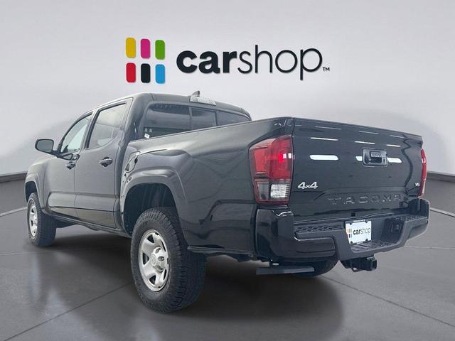 Photo of 2022 Midnight Black Metallic Toyota Tacoma