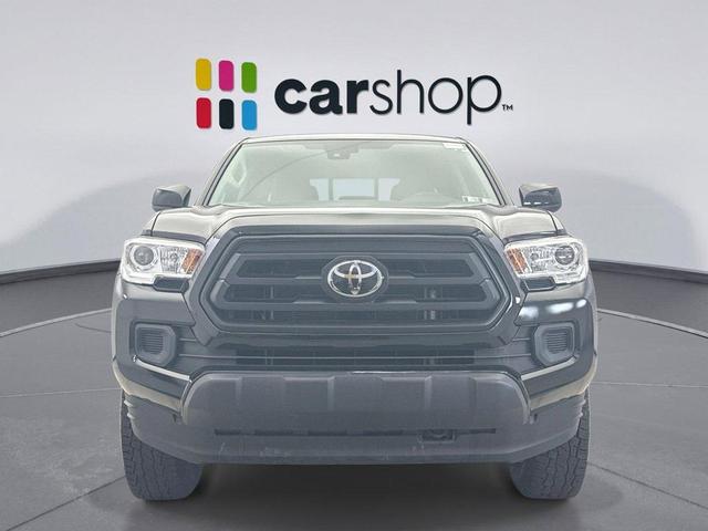 Photo of 2022 Midnight Black Metallic Toyota Tacoma