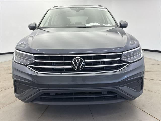 Photo of 2024 Platinum Gray Volkswagen Tiguan