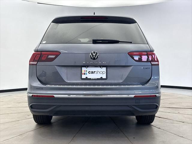 Photo of 2024 Platinum Gray Volkswagen Tiguan