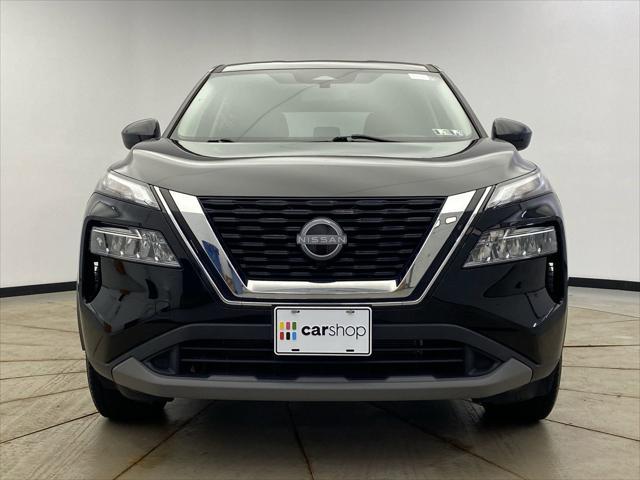 Photo of 2023 Super Black Nissan Rogue