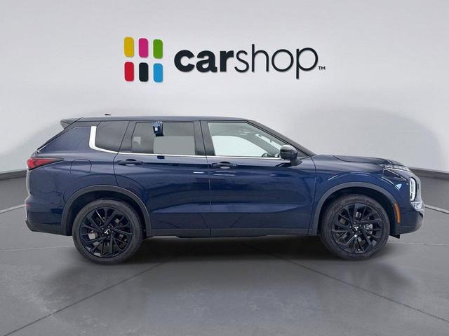 Photo of 2022 Cosmic Blue Mitsubishi Outlander