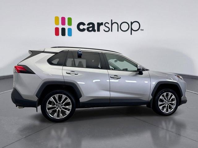 Photo of 2022 Silver Sky Metallic Toyota RAV4