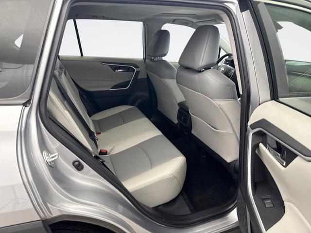 Photo of 2022 Silver Sky Metallic Toyota RAV4