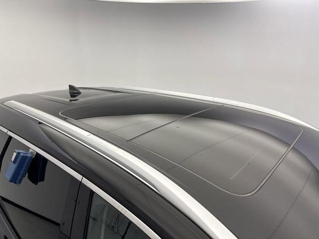 Photo of 2023 Super Black Nissan Rogue