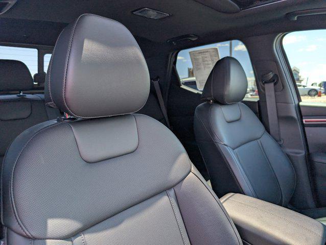 Photo of 2024 Phantom Black Hyundai SANTA CRUZ