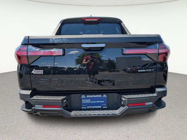 Photo of 2024 Phantom Black Hyundai SANTA CRUZ