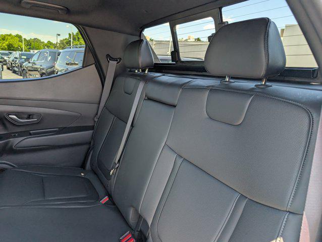 Photo of 2024 Phantom Black Hyundai SANTA CRUZ
