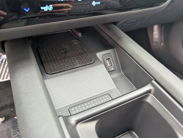 Photo of 2025 Serenity White Hyundai IONIQ 6
