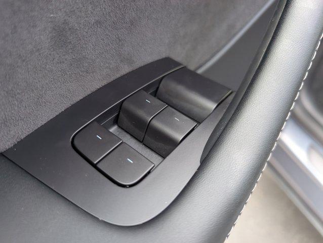 Photo of 2022 Solid Black Tesla Model Y