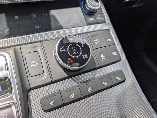 Photo of 2023 Hyper White Hyundai PALISADE