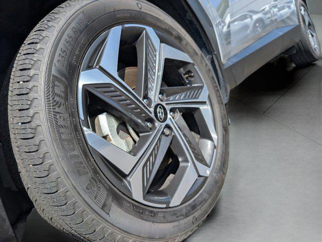 Photo of 2022 Shimmering Silver Hyundai TUCSON