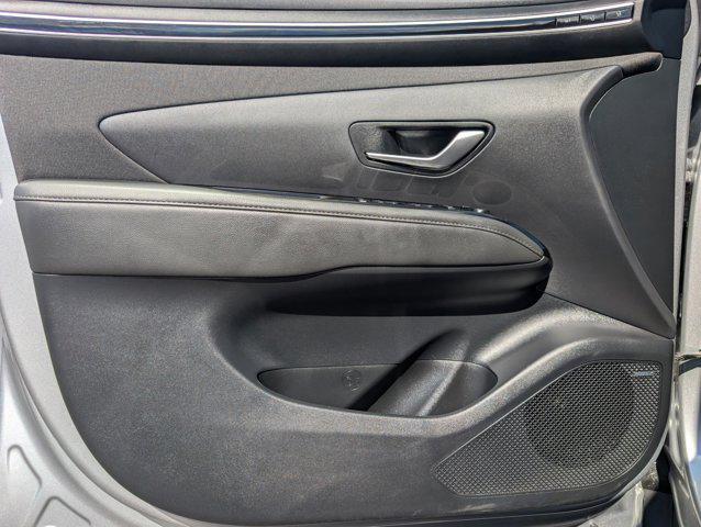 Photo of 2022 Shimmering Silver Hyundai TUCSON