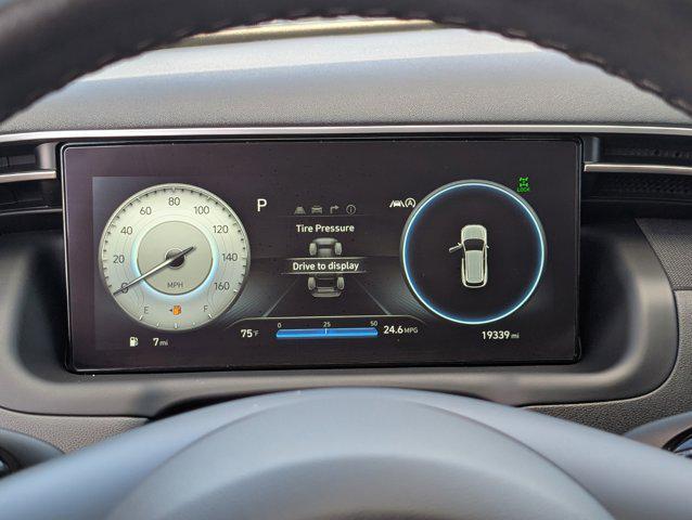 Photo of 2022 Shimmering Silver Hyundai TUCSON