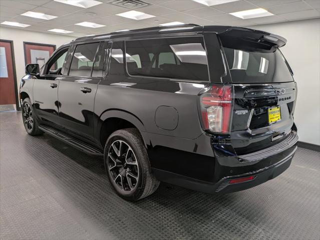 Photo of 2023 Black Chevrolet Suburban