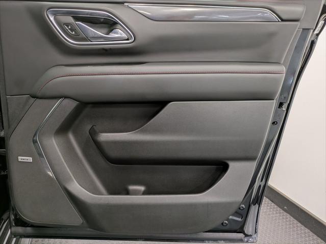 Photo of 2023 Black Chevrolet Suburban