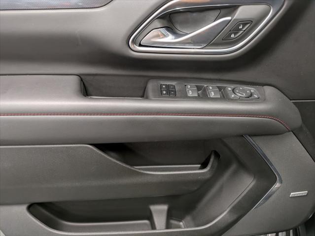 Photo of 2023 Black Chevrolet Suburban