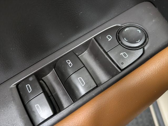 Photo of 2023 Desert Sand Metallic GMC Canyon