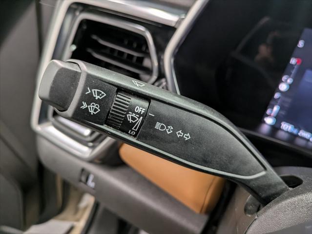 Photo of 2023 Desert Sand Metallic GMC Canyon