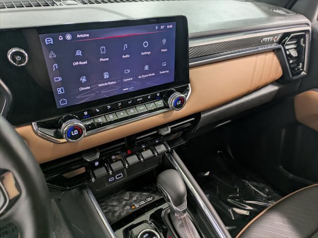 Photo of 2023 Desert Sand Metallic GMC Canyon