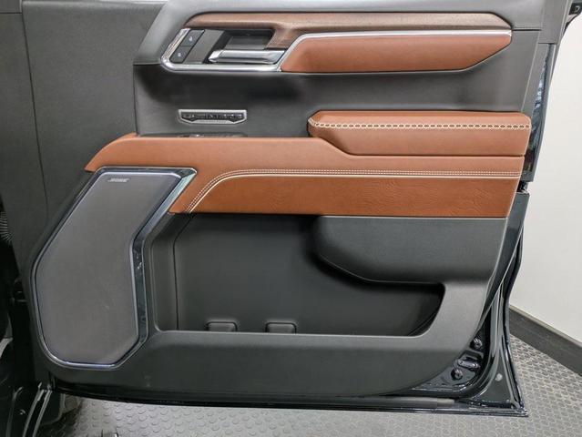 Photo of 2024 Onyx Black GMC Sierra 1500