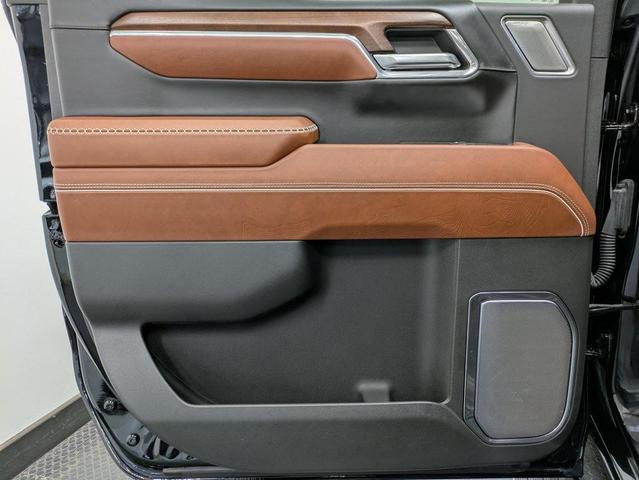 Photo of 2024 Onyx Black GMC Sierra 1500