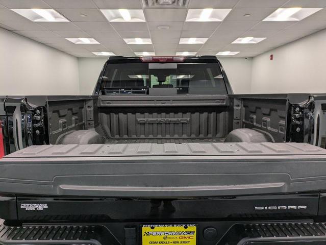 Photo of 2024 Onyx Black GMC Sierra 1500