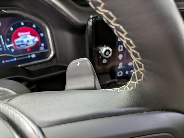 Photo of 2024 Onyx Black GMC Sierra 1500