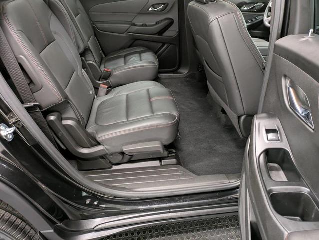Photo of 2023 Mosaic Black Metallic Chevrolet Traverse