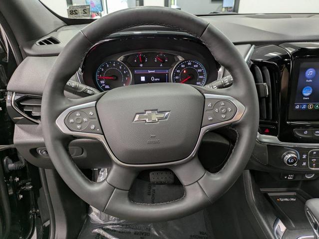 Photo of 2023 Mosaic Black Metallic Chevrolet Traverse